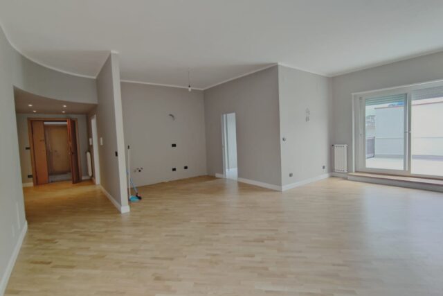 Appartamento ristrutturato con box auto